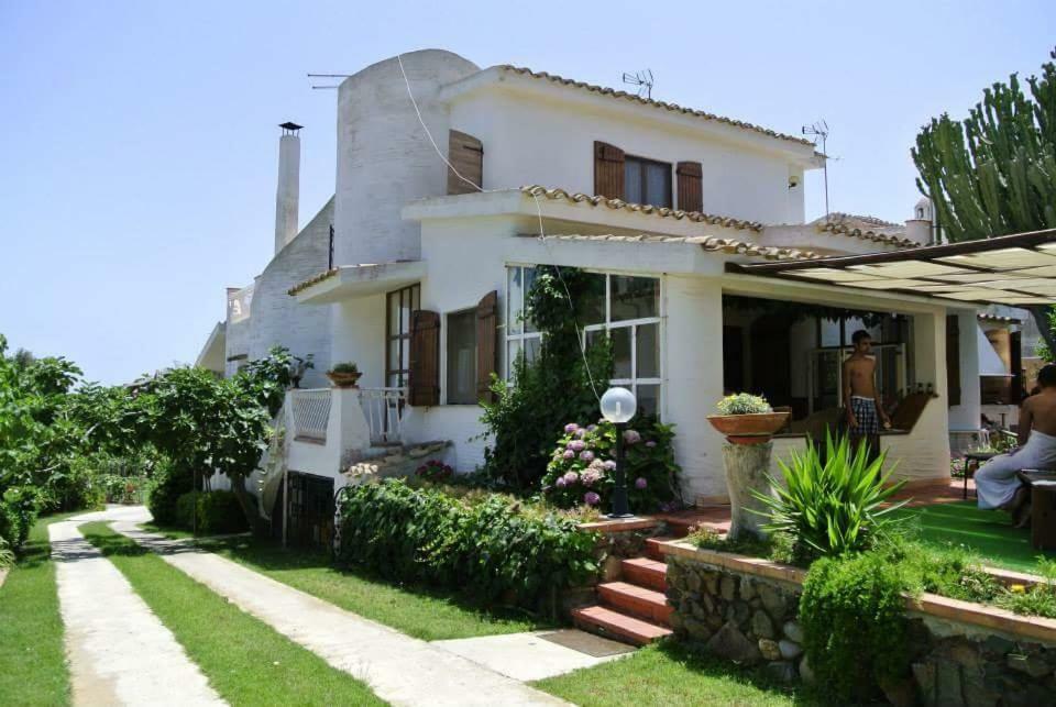 Villa Nicanda- 100 Mt Dal Mare- Giardino Porto Columbu - Perd'E Sali Extérieur photo